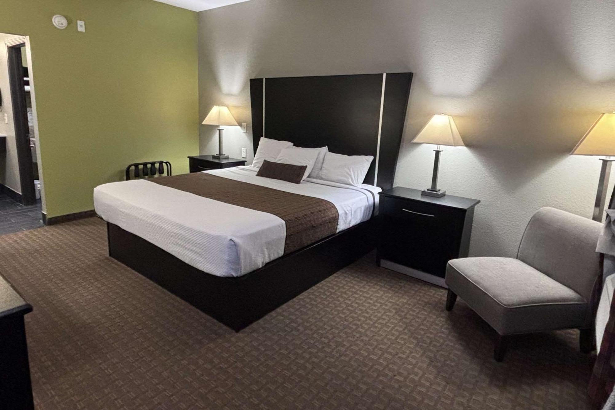 Rodeway Inn Dilley Екстериор снимка