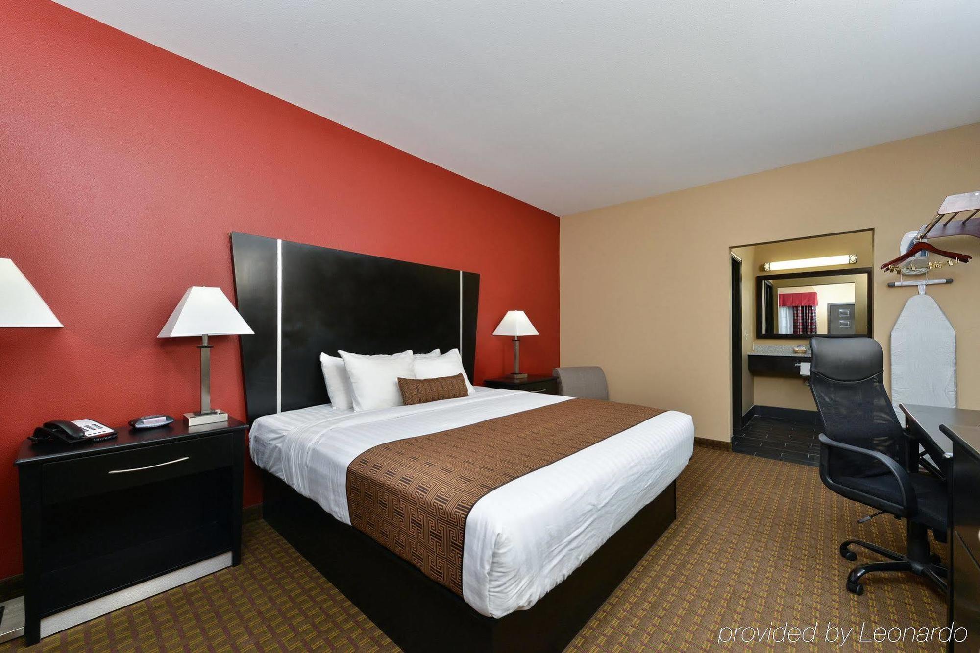 Rodeway Inn Dilley Екстериор снимка